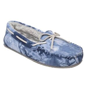 Minnetonka Blue Tie-Dye Women's Moccasins